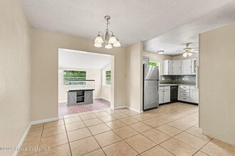 3960 Barcelona St in Titusville, FL - Building Photo - Building Photo