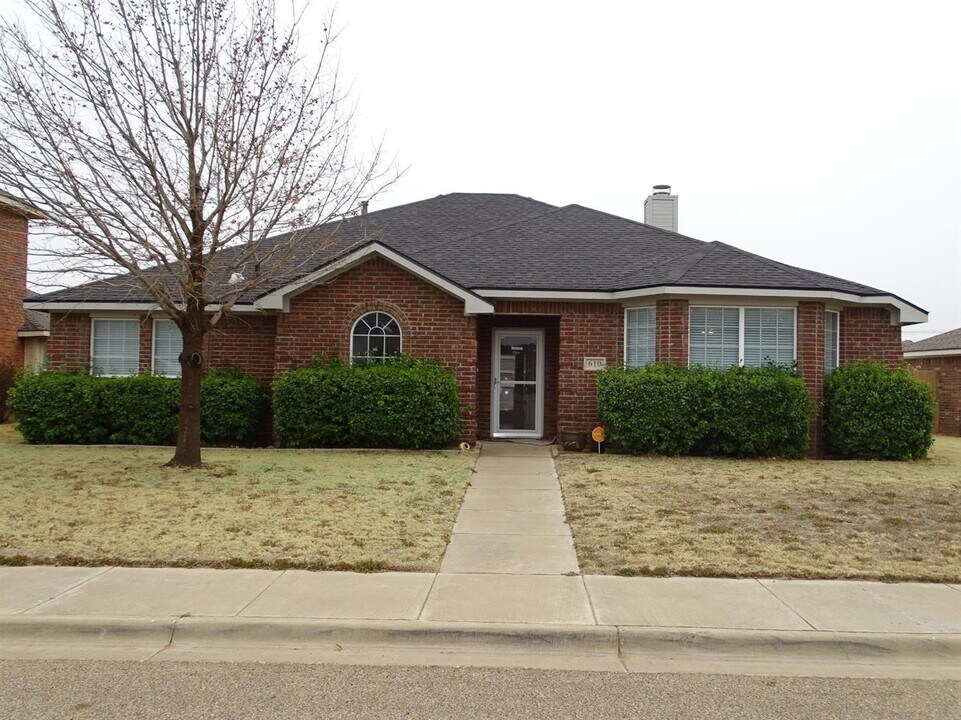 610 N Wayne Ave in Lubbock, TX - Building Photo