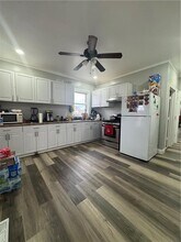 361 Sayles St in Providence, RI - Foto de edificio - Building Photo