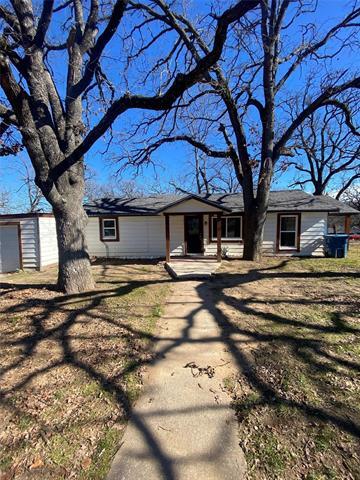 601 E Day St in Denison, TX - Building Photo