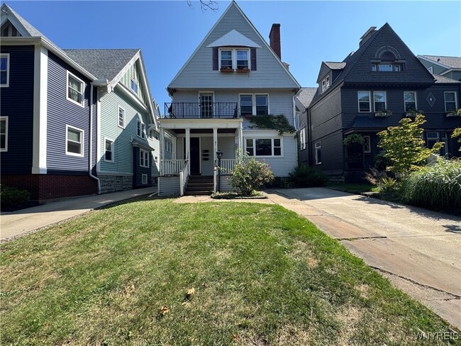 property at 31 Norwood Ave
