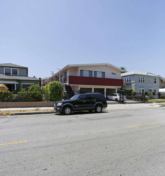 243 S Hoover St in Los Angeles, CA - Foto de edificio - Building Photo