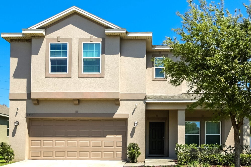 2730 Limerick Cir in Grand Island, FL - Building Photo