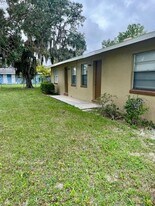 1733 2nd St NW in Winter Haven, FL - Building Photo