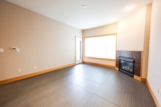 300 W 8th St in Vancouver, WA - Building Photo - Building Photo