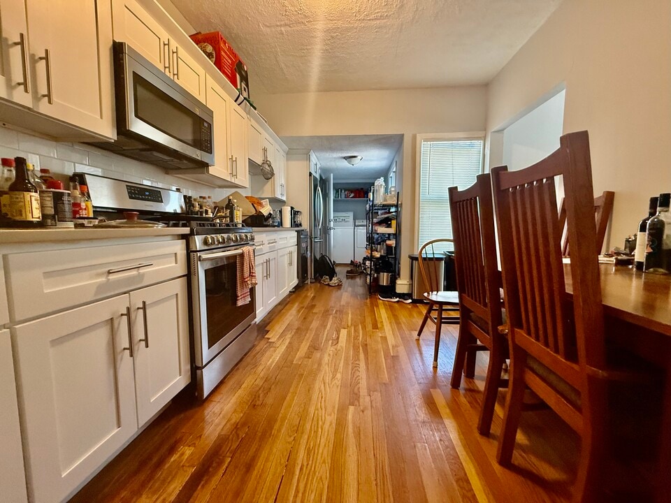 234 Pearl St in Cambridge, MA - Building Photo