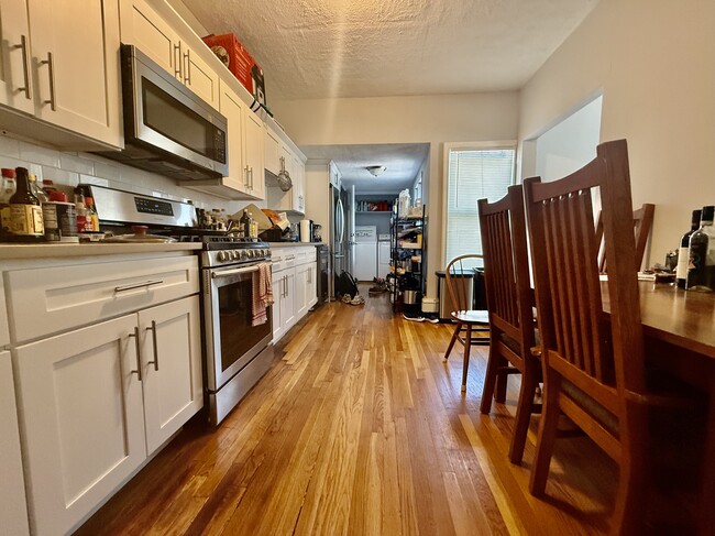 234 Pearl St, Unit 2