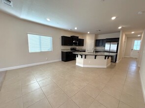 3784 Bonifacio Way in Merced, CA - Building Photo - Building Photo