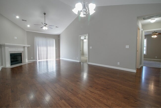 2371 Ellsworth Dr in Clarksville, TN - Building Photo - Building Photo