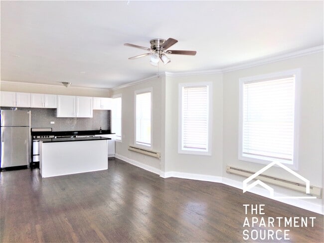 property at 918 Green Bay Rd