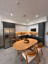 268 NW 31st St, Unit A3 in Miami, FL - Foto de edificio - Building Photo