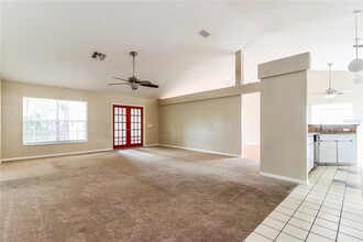 10349 Rainbow Oaks Dr in Hudson, FL - Building Photo - Building Photo