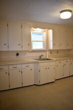 64 Elm St in Auburn, ME - Building Photo - Building Photo