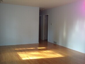 26 Leamer Ct in Iowa City, IA - Building Photo - Building Photo