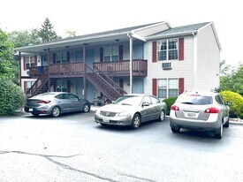 1115 Lincolnshire Dr in Harrisonburg, VA - Building Photo