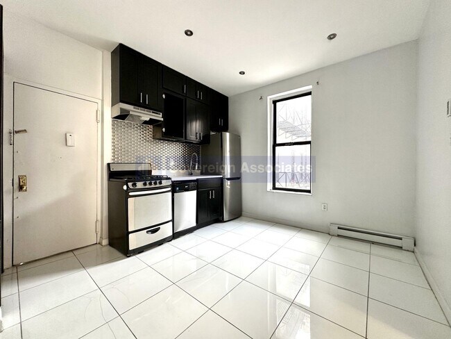 property at 932 Amsterdam Ave