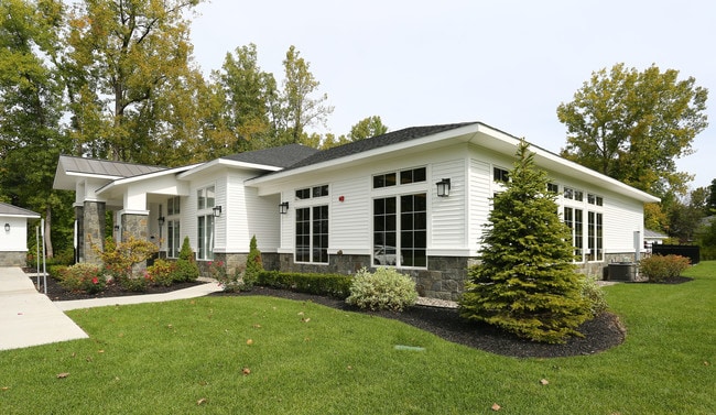 The Kensington at Halfmoon in Clifton Park, NY - Foto de edificio - Building Photo