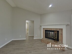 955 Chalmet Ln in Jacksonville, FL - Building Photo - Building Photo