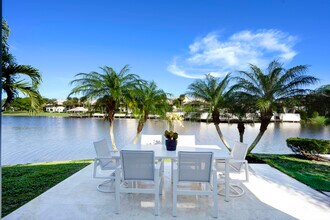17080 Crossgate Dr in Jupiter, FL - Building Photo - Building Photo