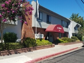 St Moritz Apartments in Concord, CA - Building Photo - Building Photo