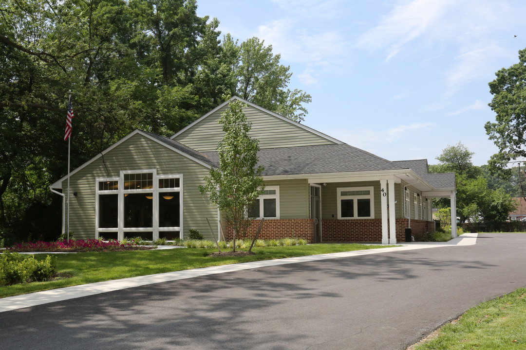 Glenwood Gardens Apartments in Essex, MD - Building Photo