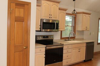 168 Holzknecht Ct in Plainfield, IN - Building Photo - Building Photo