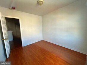510 W Girard Ave in Philadelphia, PA - Building Photo - Building Photo