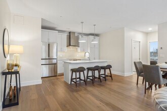 1 US-1 in Falmouth, ME - Building Photo - Building Photo