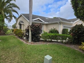 4234 SE Home Way in Port St. Lucie, FL - Building Photo - Building Photo