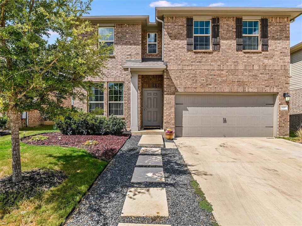 120 Spanish Foal Trail in Georgetown, TX - Building Photo