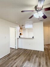 3201 Royal Crest Dr in Fort Worth, TX - Building Photo - Building Photo