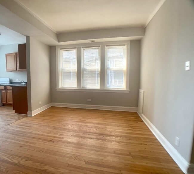 1101 N Avers Ave in Chicago, IL - Building Photo - Building Photo