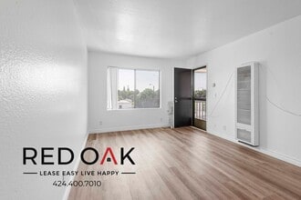 16200 Vermont Ave, Unit C310 in Paramount, CA - Foto de edificio - Building Photo