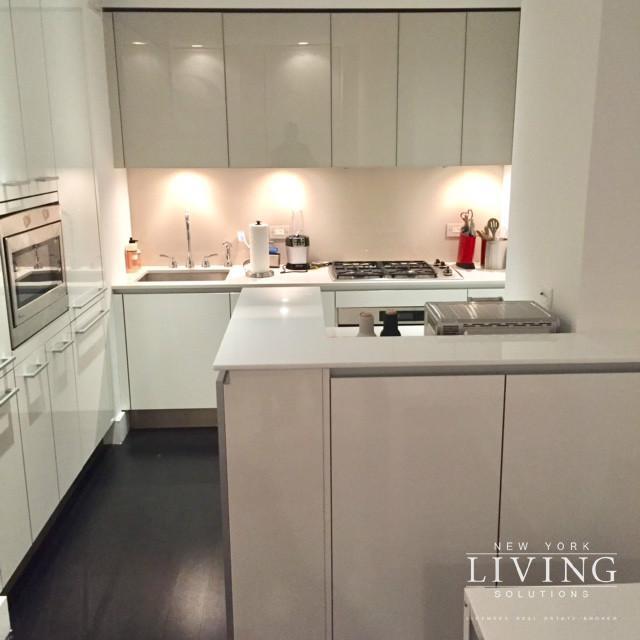 25 Broad St in New York, NY - Building Photo