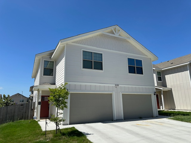 10310 Candlewood Wy in San Antonio, TX - Building Photo