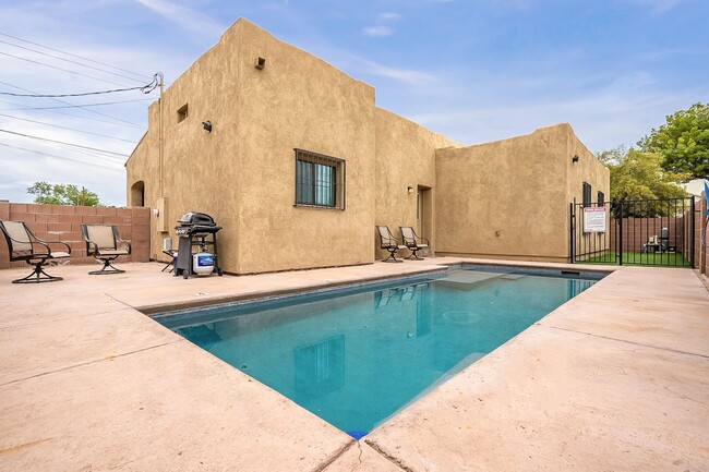 610 E Helen St in Tucson, AZ - Building Photo - Building Photo