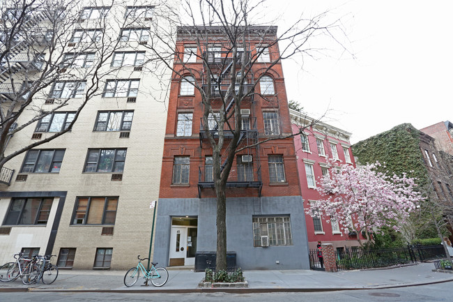 45 Morton St in New York, NY - Foto de edificio - Building Photo