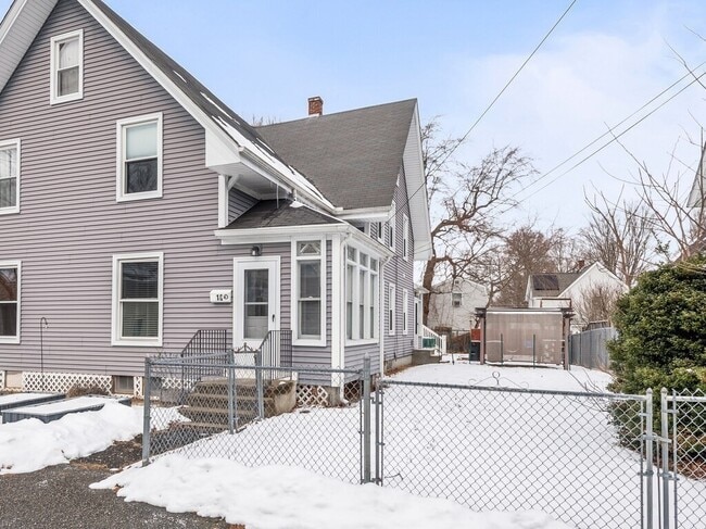 16 Hampden Ave in Monson, MA - Building Photo - Building Photo