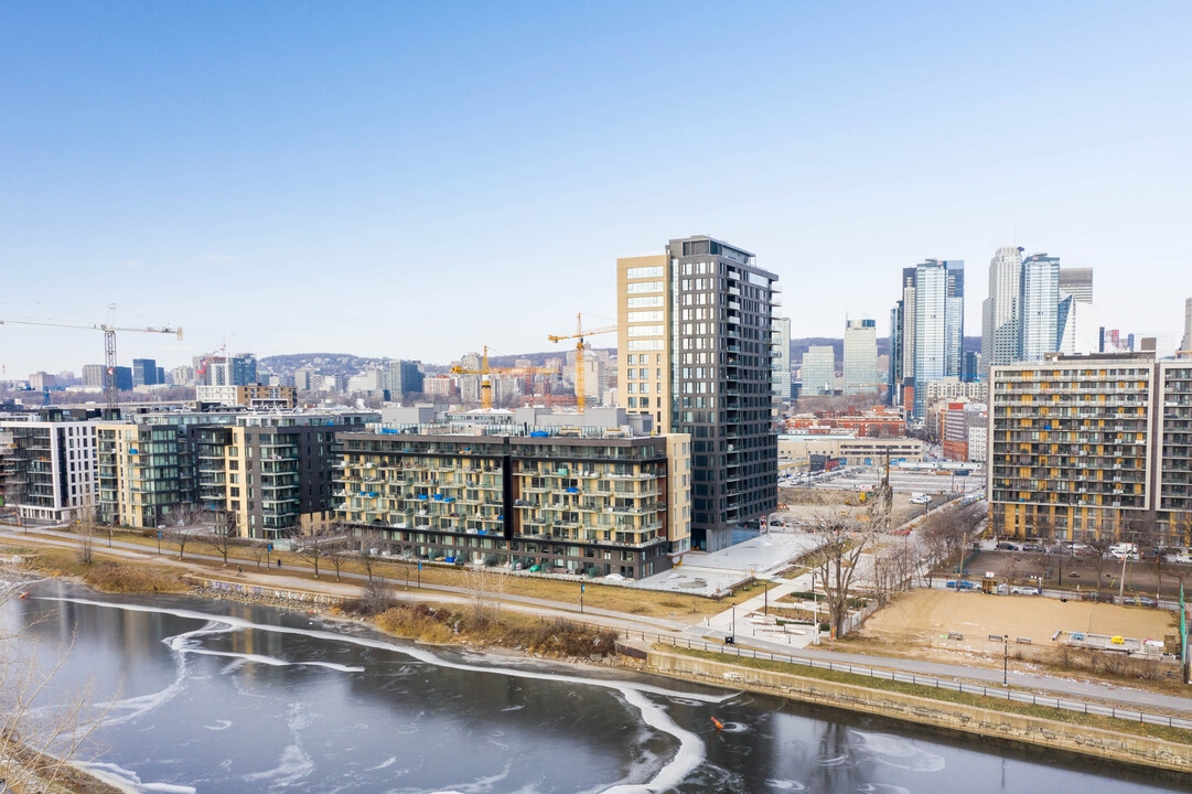 Bassins du Havre Pier 3 in Montréal, QC - Building Photo