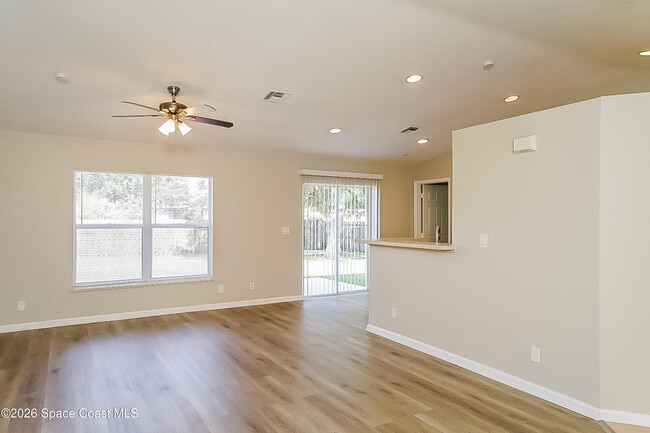 1273 SW Curtis St in Port St. Lucie, FL - Building Photo - Building Photo