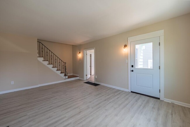 6510 Hedge Ave in Cincinnati, OH - Building Photo - Building Photo