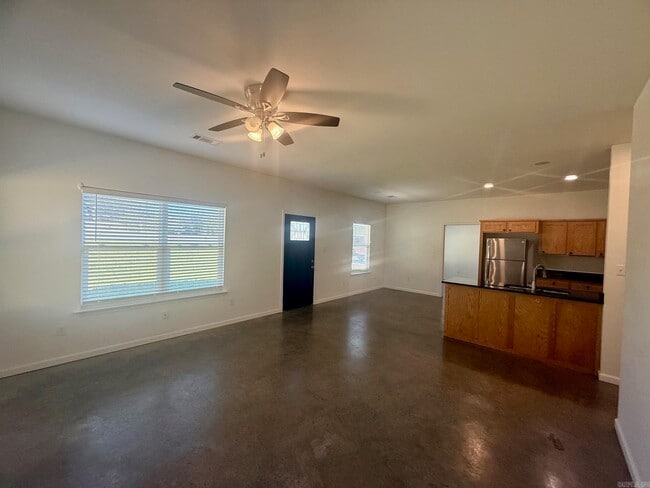 322 E Maple St in Benton, AR - Building Photo - Building Photo