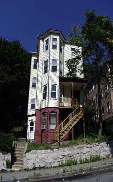 23 Shelby St in Worcester, MA - Foto de edificio