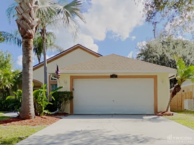 607 Coral Way in Winter Springs, FL - Building Photo - Building Photo