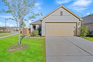 8154 Royal Breeze Dr in Cypress, TX - Building Photo