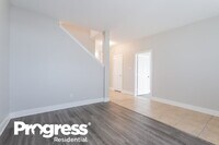 715 Remington Heights Dr photo'