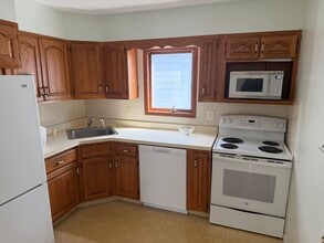 263 Victoria Blvd, Unit Lower 2 bedroom apartment in Kenmore, NY - Foto de edificio - Building Photo