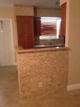 2325 Garfield St in Hollywood, FL - Building Photo - Building Photo