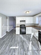 320 Donna Dr in Clarksville, TN - Building Photo - Building Photo