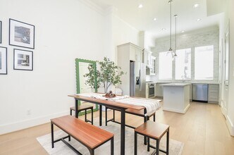 6125 Cottage Grove Lake Dr in Houston, TX - Building Photo - Building Photo